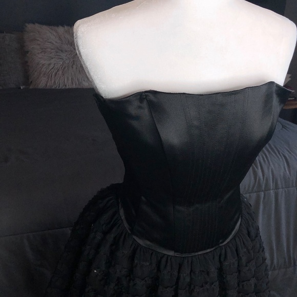 80s Strapless Corset Style Gown - Picture 3 of 7